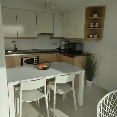 Apartment Iris De Haan