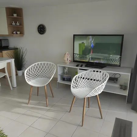 Апартаменты Iris *