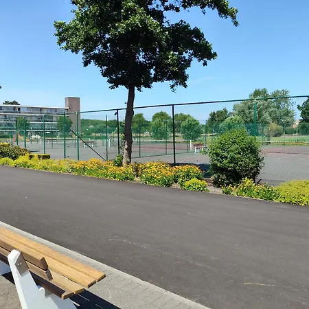 Iris Апартаменты *